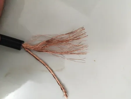 کابل برق افشان 2 در 4 البرز مدل PVC