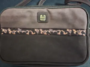 تجریه خرید کیف دوشی زنانه گابل مدل  Carey 543004