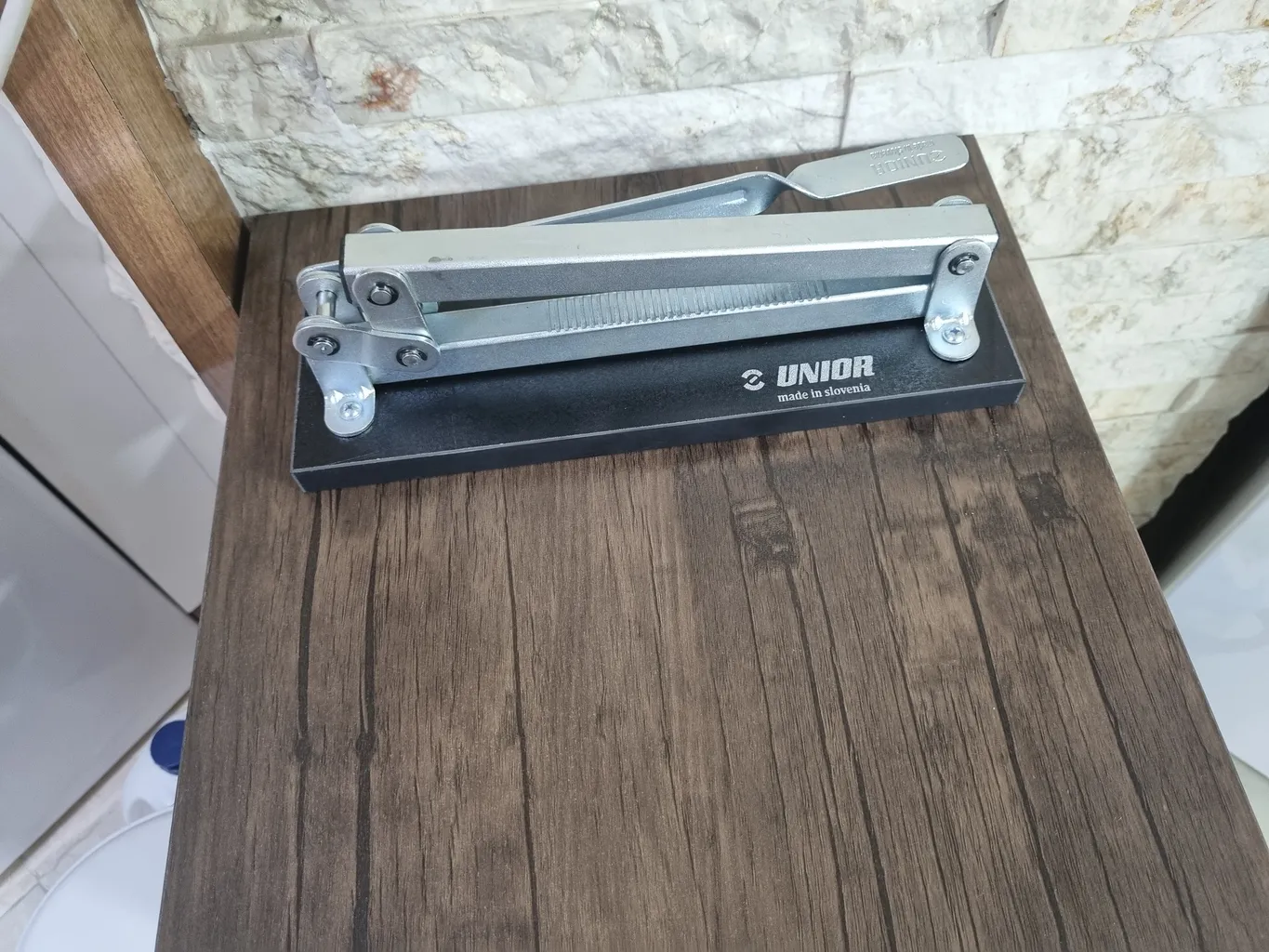 هسته شکن یونیور مدل Unior Pro 125