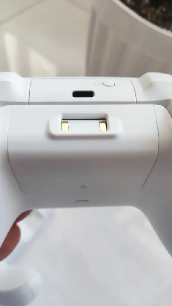 پایه شارژر دسته بازی ایکس باکس دابی مدل TYX-19006X مناسب برای Xbox Series X/S & One