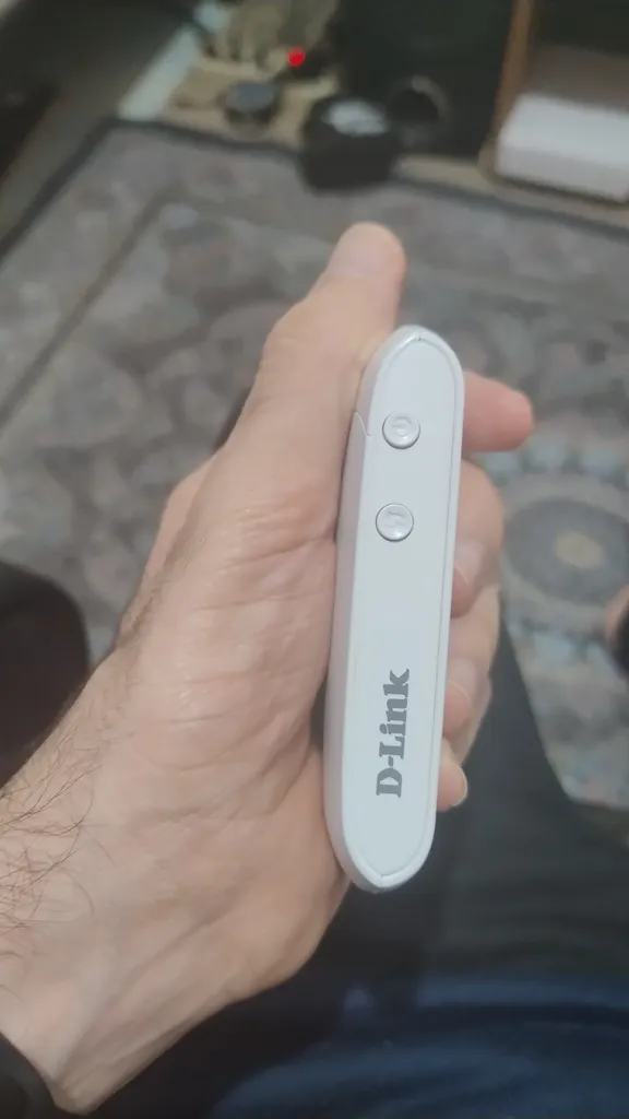 مودم روتر بی سیم 4G LTE دی-لینک مدل DWR-933V