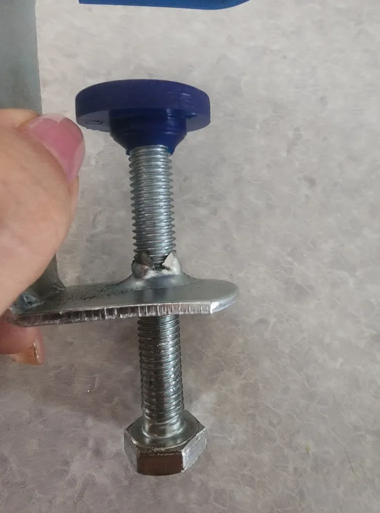 تور و گیره پینگ پنگ مدل V.M 28