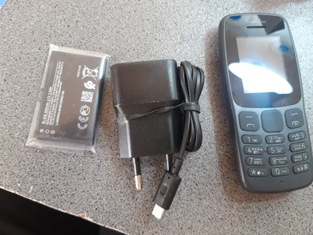 گوشی موبایل جنرال لوکس مدل 106 دو سیم کارت ظرفیت چهار مگابایت