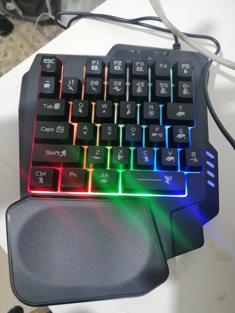 کیبورد مخصوص بازی مدل K13