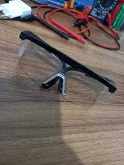 عینک محافظ آزمایشگاهی مدل STAR