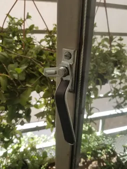 دستگیره پنجره مدل 4554