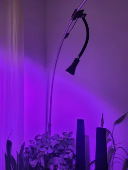 چراغ مطالعه صنایع‌ کریم‌ زاده مدل گیره ای کد CL-115