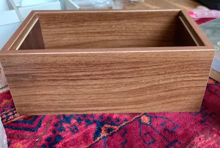 جادستمال کاغذی رایکا مدل HM1374