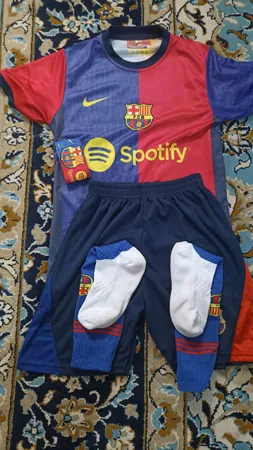 ست 4 تکه لباس ورزشی مدل بارسلونا طرح یامال 2025