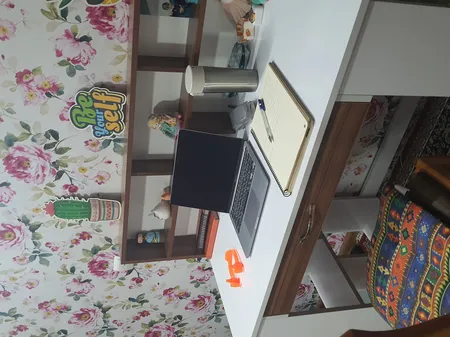 میز تحریر مدل چراغ‌دار کد 09