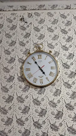 ساعت دیواری سیتی زن مدل 060