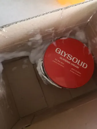 کرم مرطوب کننده و نرم کننده گلیسولید مدل 01 حجم 248 میلی لیتر