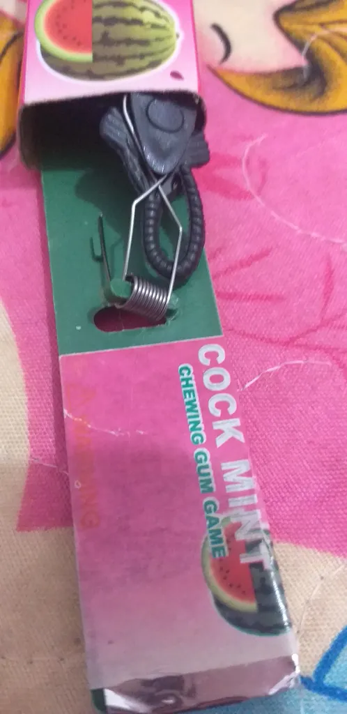 ابزار شوخی مدل آدامس سوسکی ma1