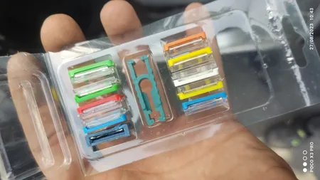 فیوز خودرو لی تل فیوز مدل وکیوم مجموعه 11 عددی