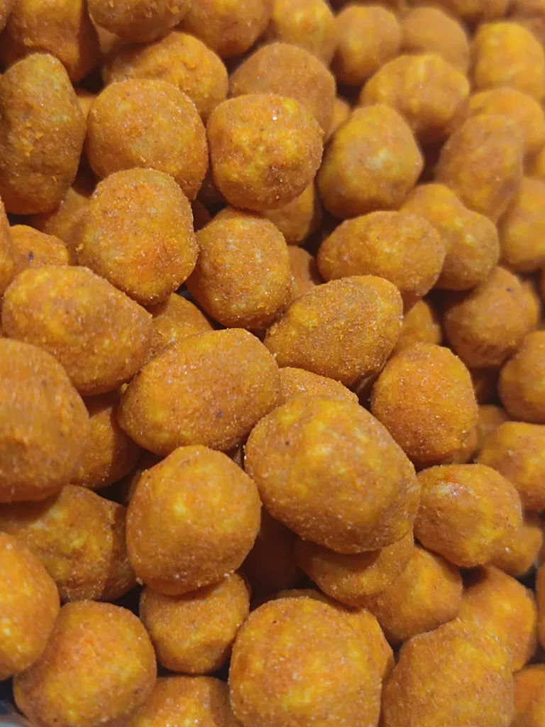 بادام زمینی روکشدار با طعم فلفلی لوپ تو - 1 کیلوگرم