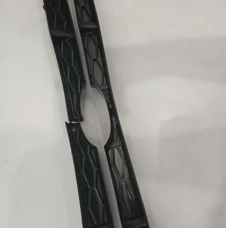 مکمل جلو پنجره زمستانی مدل T.B.Zکد 041مناسب برای پراید