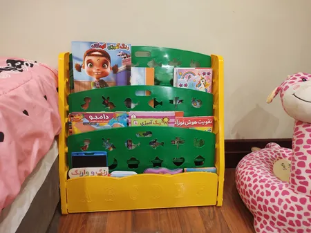 قفسه کتاب اتاق کودک مدل مانا
