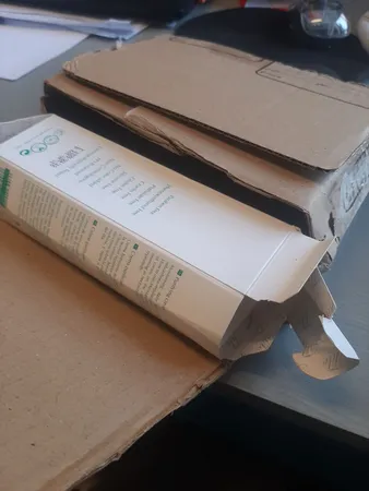 کرم آبرسان تگودر مدل Oil Clean حجم 100 میلی‌لیتر