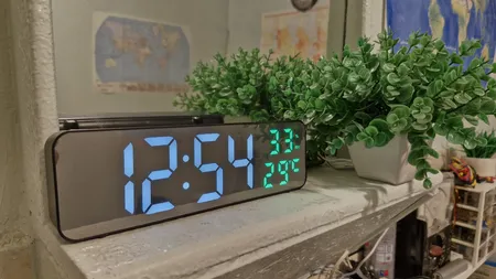 ساعت رومیزی مدل دیجیتال DCX-671