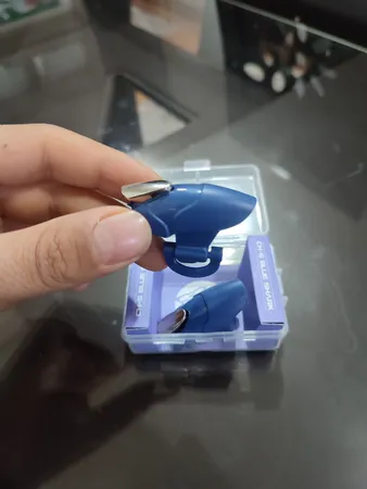 دسته بازی مدل Blue Shark به همراه آستین کنترل کننده انگشت