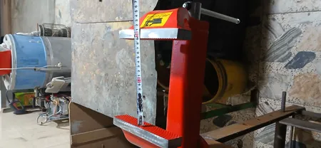 گیره رومیزی ابزار سازان آریاوش مدل 200