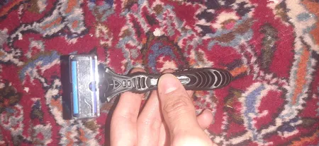 خود تراش دورکو مدل 6 تیغ سری آلوئه ورا تحت لیسانس