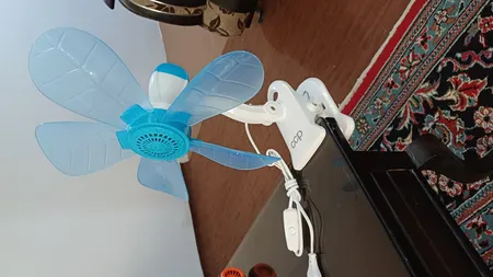 پنکه رومیزی مدل گیره ای پنج پره