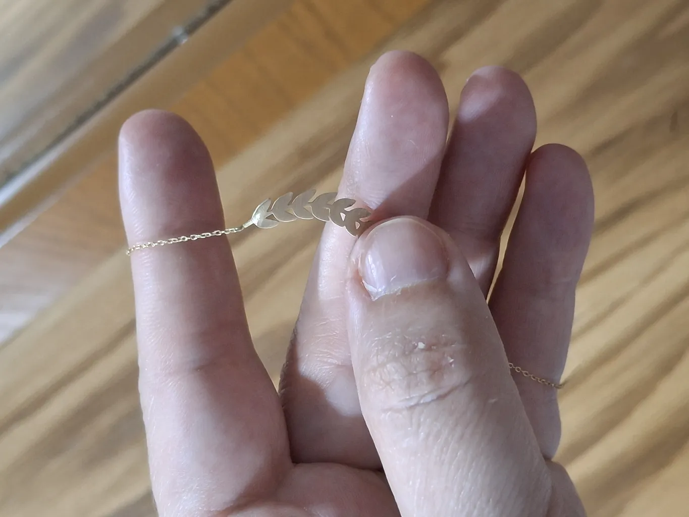 نیم ست طلا 18 عیار زنانه مدل برگ گندمی