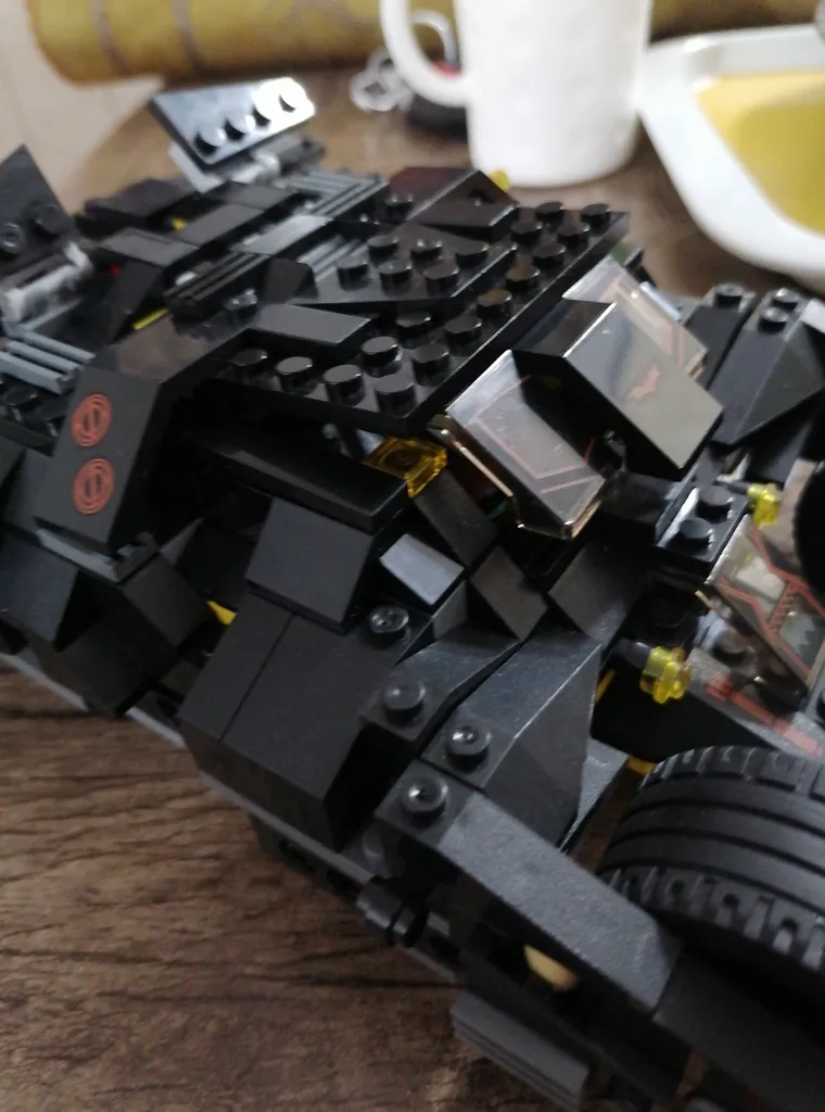 ساختنی مدل ماشین بت من کد 7105