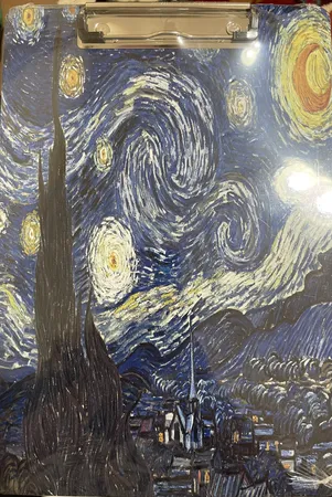 بسته لوازم تحریر مدل شب پر ستاره ونگوگ مجموعه7عددی