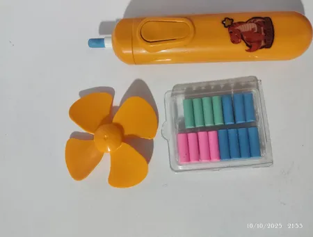 پاک کن برقی مدل فانتزی به همراه پنکه و پاک کن یدک مجموعه 3 عددی