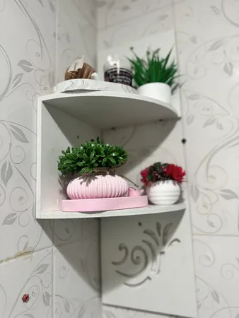 گلدان به همراه گل مصنوعی مدل سه گلی k16