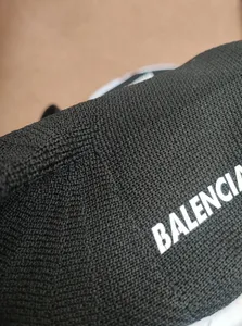 تجریه خرید کفش راحتی مدل جورابی ساقدار