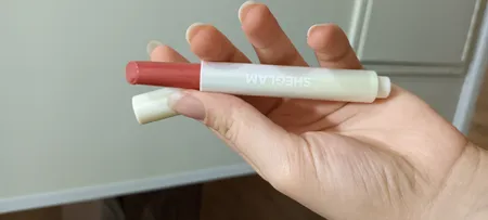 رژ لب جامد شیگلم سری POUT-PERFECT مدل First Crush