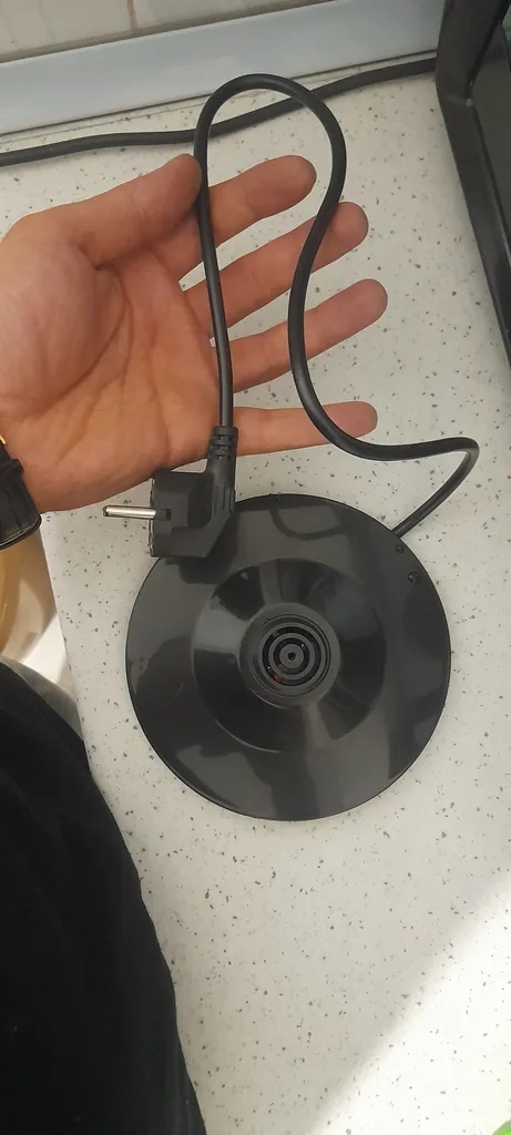 کتری برقی مونتینی مدل RONI-N