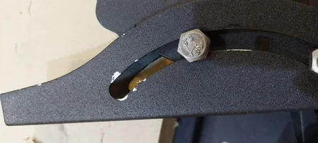 پایه دیواری تلویزیون تی وی آرم
 مدل T7-new مناسب برای تلویزیون های 22 تا 43 اینچ