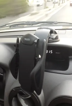 پایه نگهدارنده گوشی موبایل یسیدو مدل C99