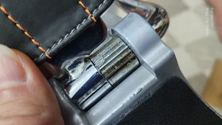 قفل فرمان خودرو وی ام ان مدل QH-287