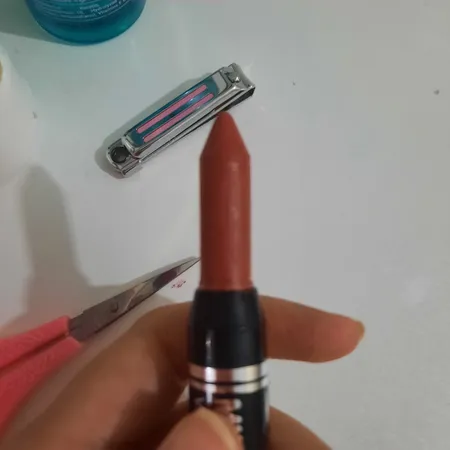 رژ لب مدادی میلوس شماره 23