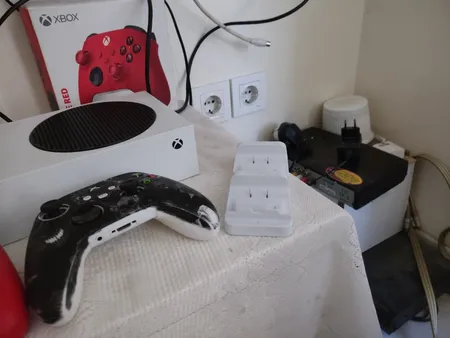 پایه شارژ دسته بازی ایکس باکس دابی مدل 532X به همراه باتری