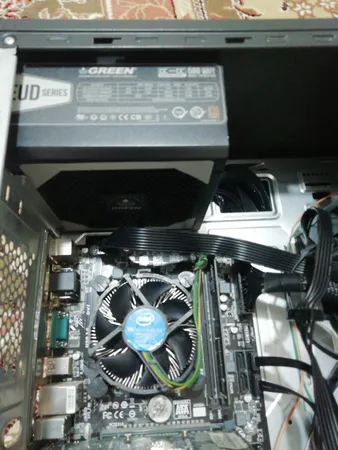 منبع تغذیه کامپیوتر گرین مدل GP580A-EUD