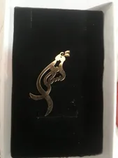 تجریه خرید آویز گردنبند طلا 18 عیار زنانه کرابو طرح اسم نسترن مدل Kr3447