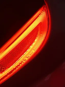 چراغ مه شکن عقب مدل اسپرت مناسب برای پژو 207 بسته 2 عددی