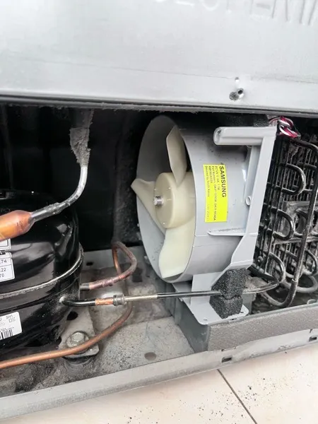 موتور فن یخچال و فریزر کد 3100340 مناسب برای یخچال و فریزر سامسونگ