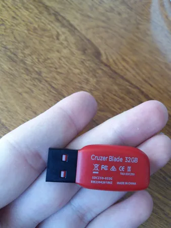 فلش مموری سن دیسک مدل Cruzer Blade CZ50 ظرفیت 32 گیگابایت با رابط USB 2.0