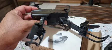 کواد کوپتر کنترلی مدل E88 Pro