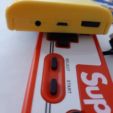 کنسول بازی قابل حمل ساپ گیم باکس مدل 400