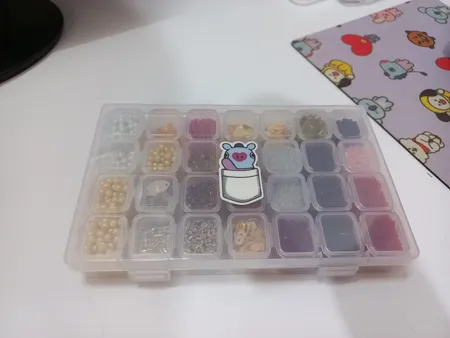 جعبه ابزار خیاطی مدل نظم دهنده منجوق کد 00