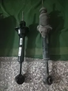 تجریه خرید کمک فنر عقب خودرو عظام کد 3009 مناسب برای پراید