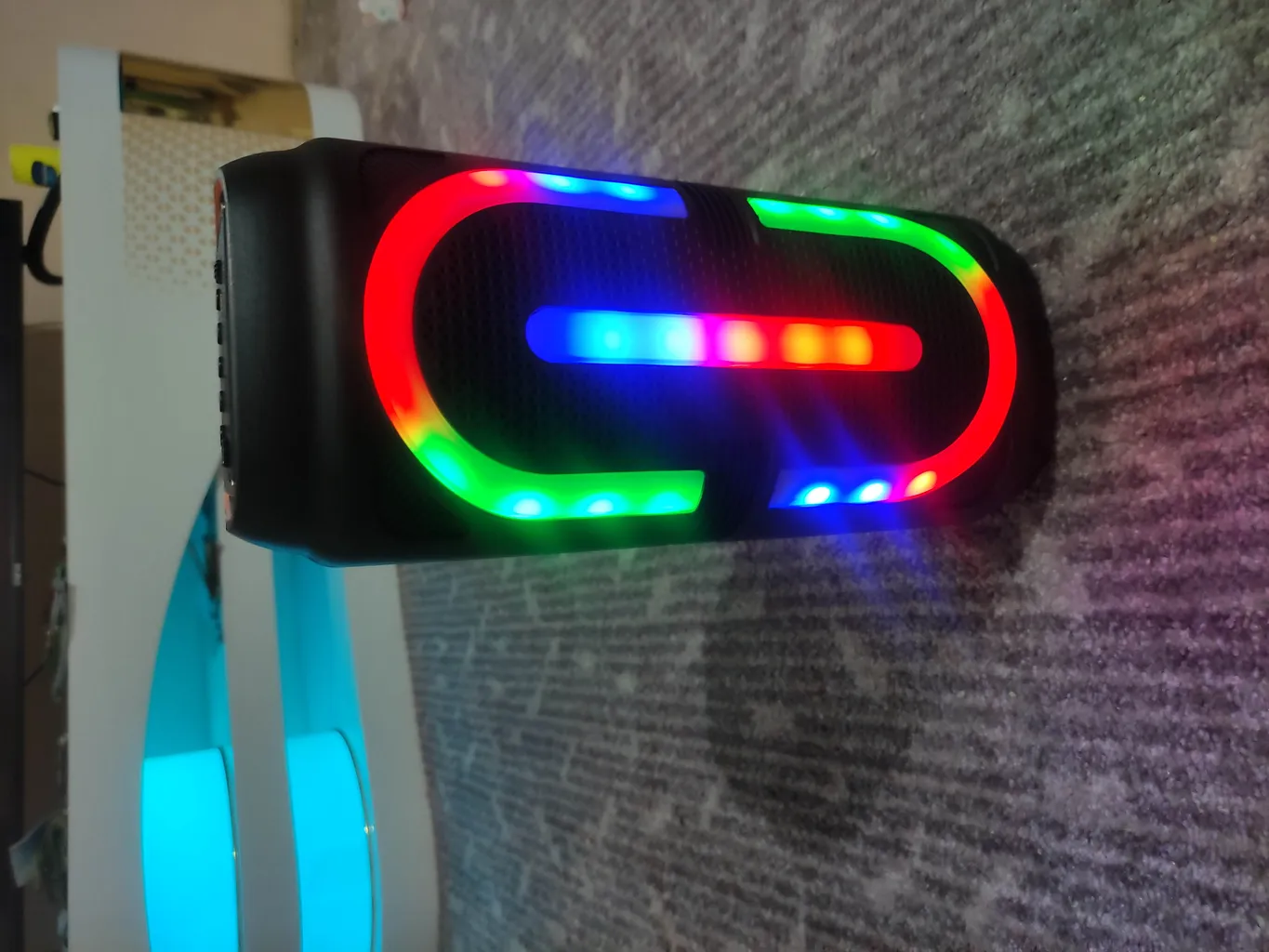 اسپیکر بلوتوثی قابل حمل پرودا مدل BOM BOX 700 اسپیکر بلوتوثی قابل حمل پرودا مدل BOM BOX 700